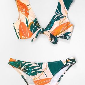 Cupshe Bright Leafy Print Bikini Top XL wide straps